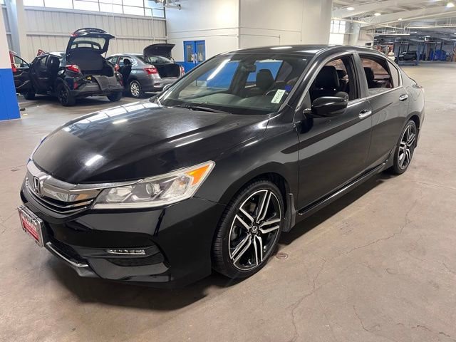 Used 2017 Honda Accord Sport image 7