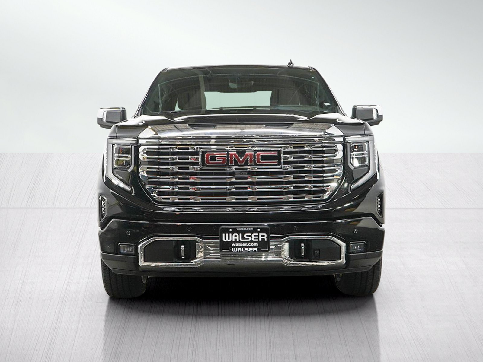 Used 2023 GMC Sierra 1500 Denali w/ Technology Package AWD/4WD image 8