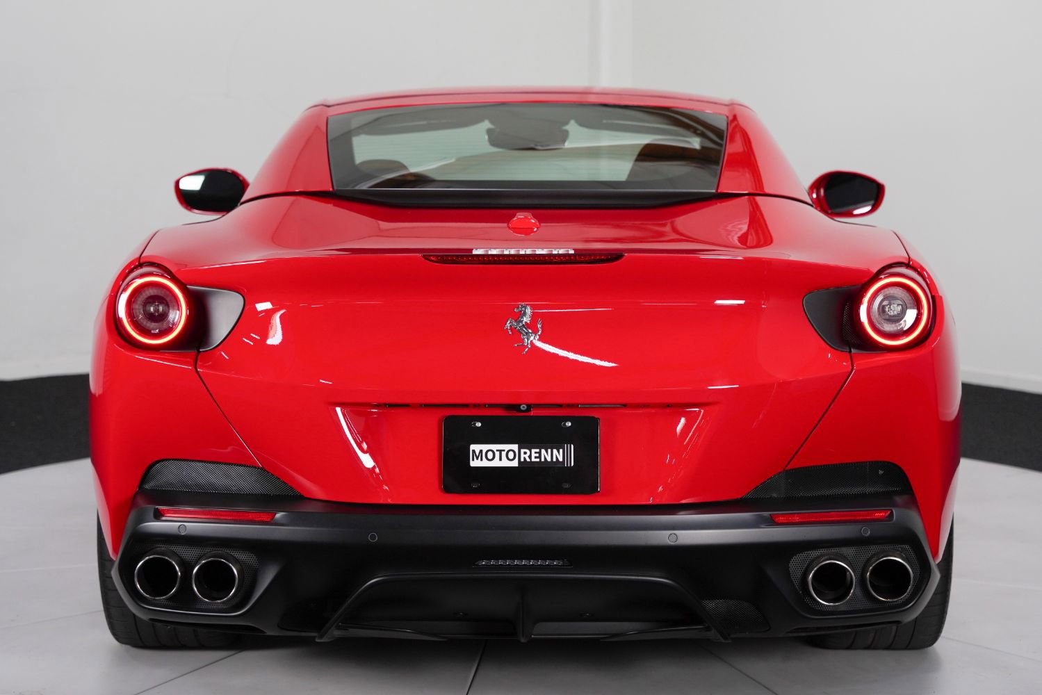Used 2020 Ferrari Portofino image 8