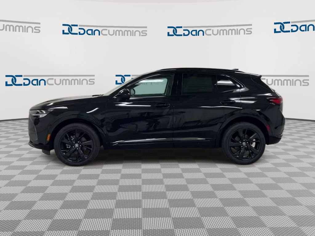Used 2023 Buick Envision Essence w/ Sport Touring Package AWD/4WD image 5