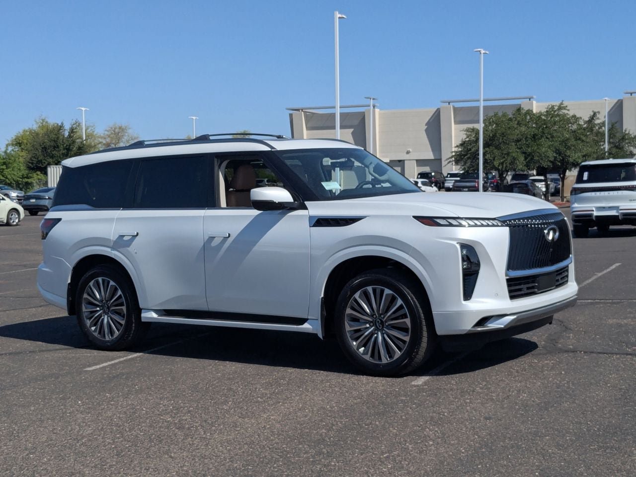 Certified 2026 INFINITI QX80 Luxe RWD image 7