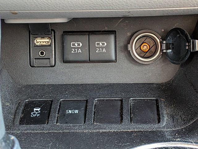 Used 2017 Toyota Highlander Plus image 22