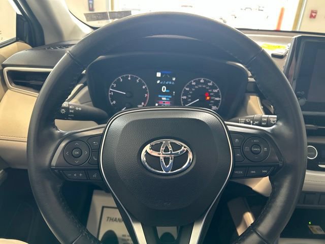 Used 2023 Toyota Corolla Cross LE w/ Moonroof Package AWD/4WD image 9