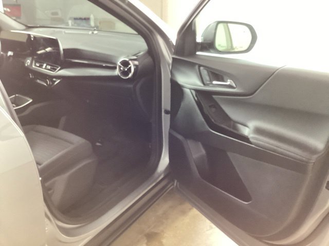 Used 2026 Chevrolet Equinox LT AWD/4WD image 17