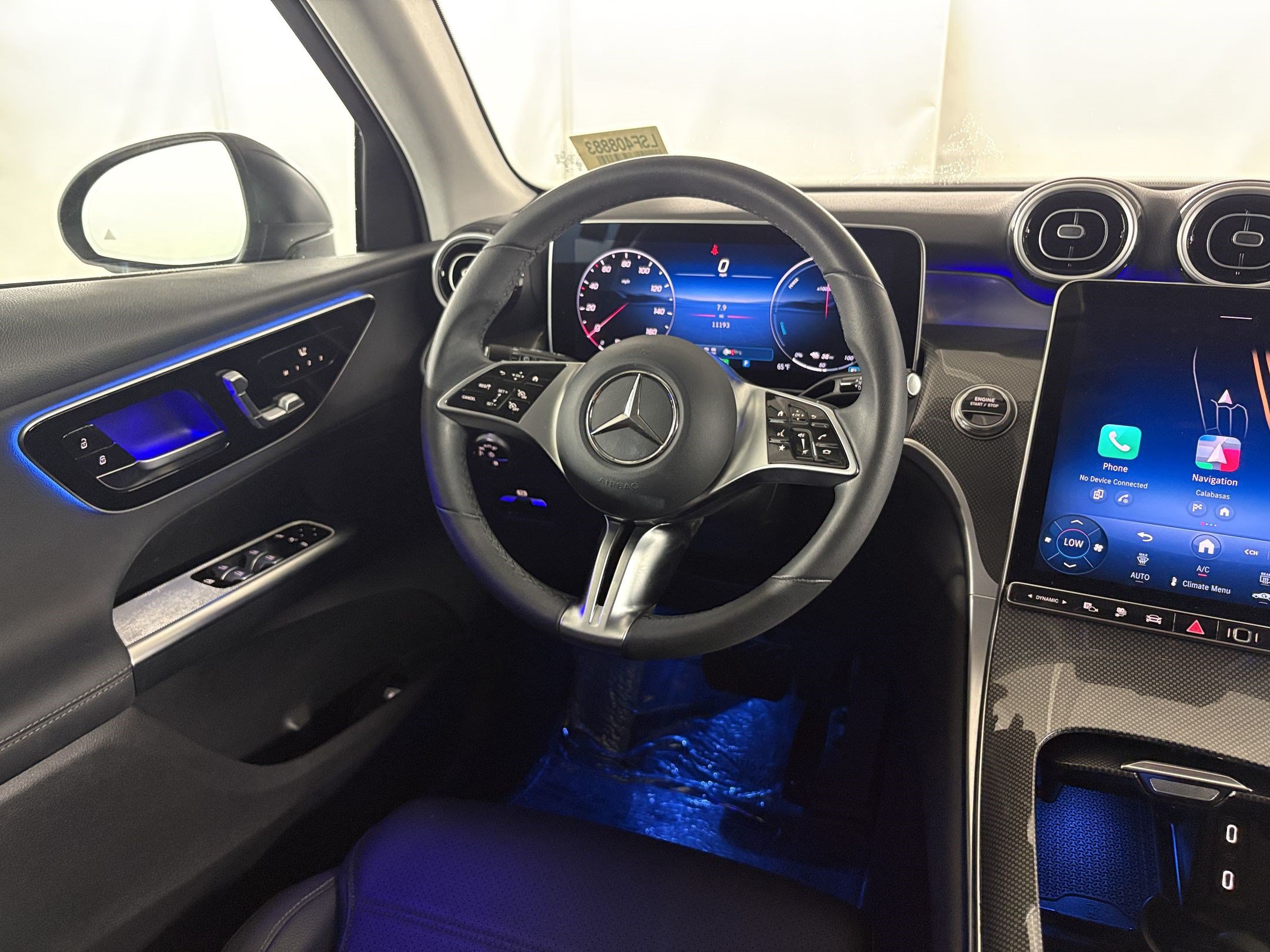 Used 2025 Mercedes-Benz GLC 350e 4MATIC image 29