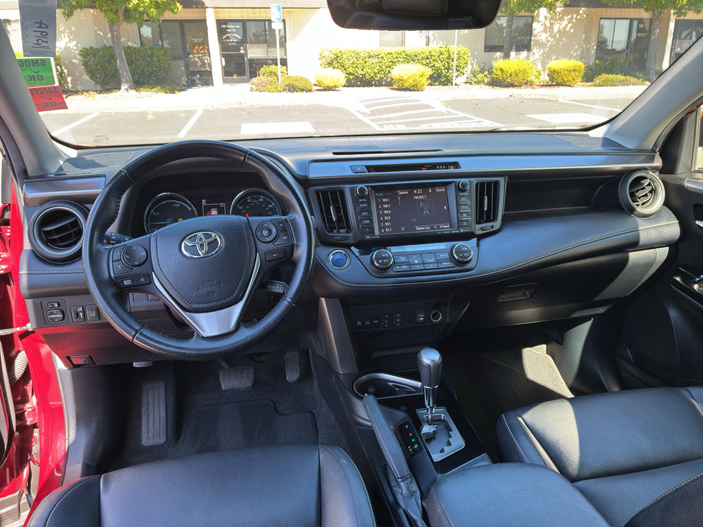 Used 2018 Toyota RAV4 Limited w/ Advanced Technology Package AWD/4WD image 45