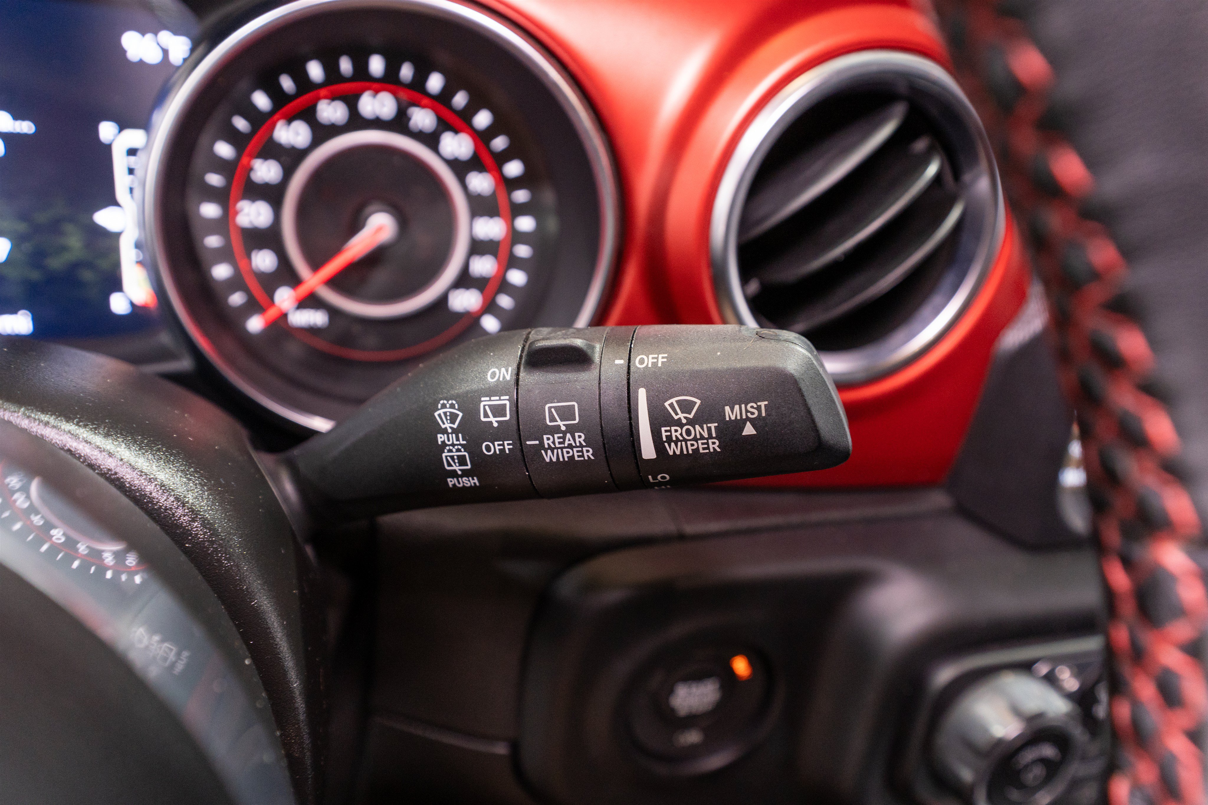 Used 2021 Jeep Wrangler Unlimited Rubicon AWD/4WD image 29