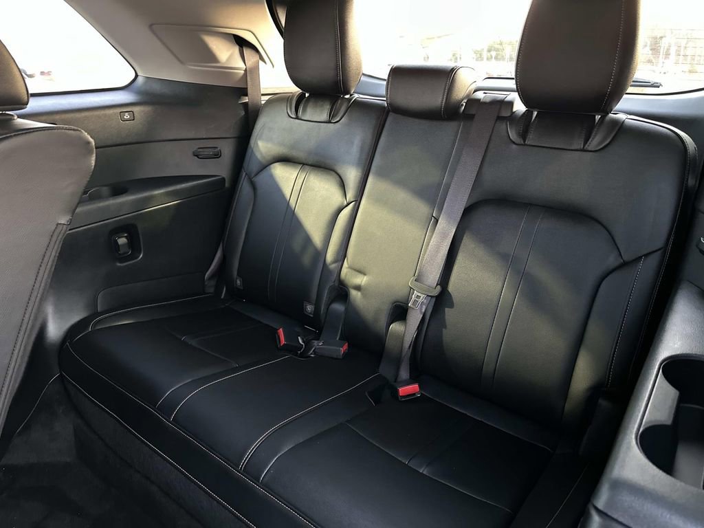 Certified 2024 MAZDA CX-90 Plug-In Hybrid w/ Preferred image 31