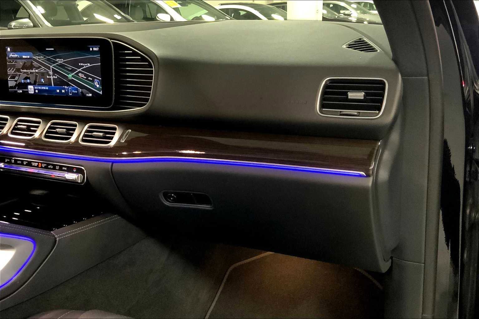 Used 2025 Mercedes-Benz GLE 350 4MATIC image 10