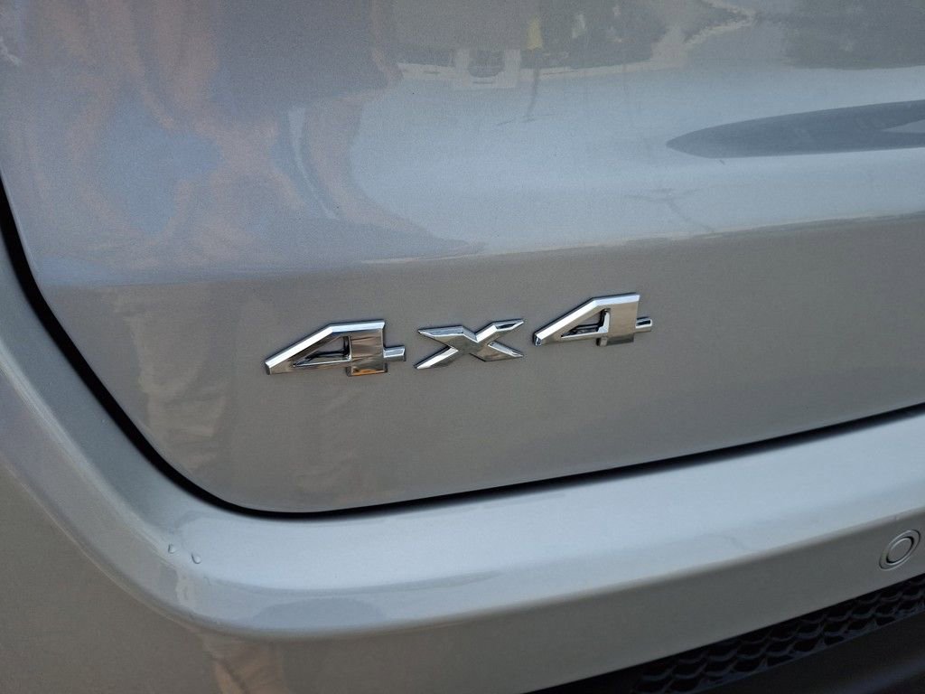 New 2025 Jeep Compass Limited w/ Sun & Sound Group image 33