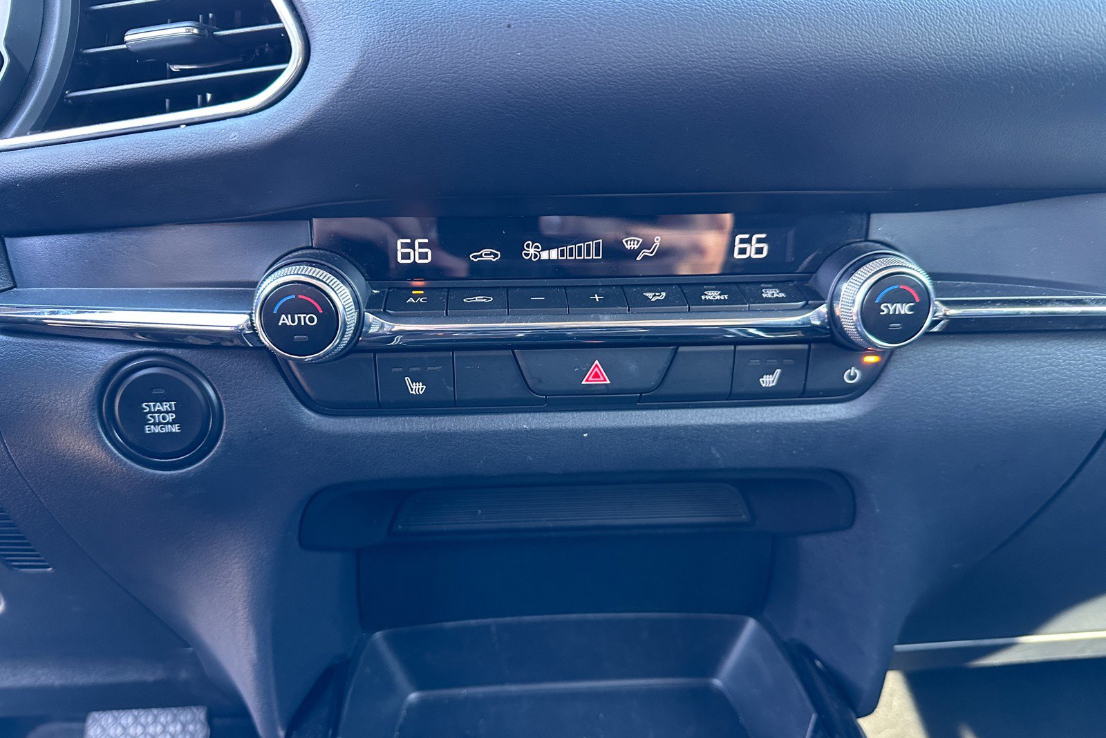 Certified 2025 MAZDA CX-30 AWD 2.5 S w/ Preferred Package image 18