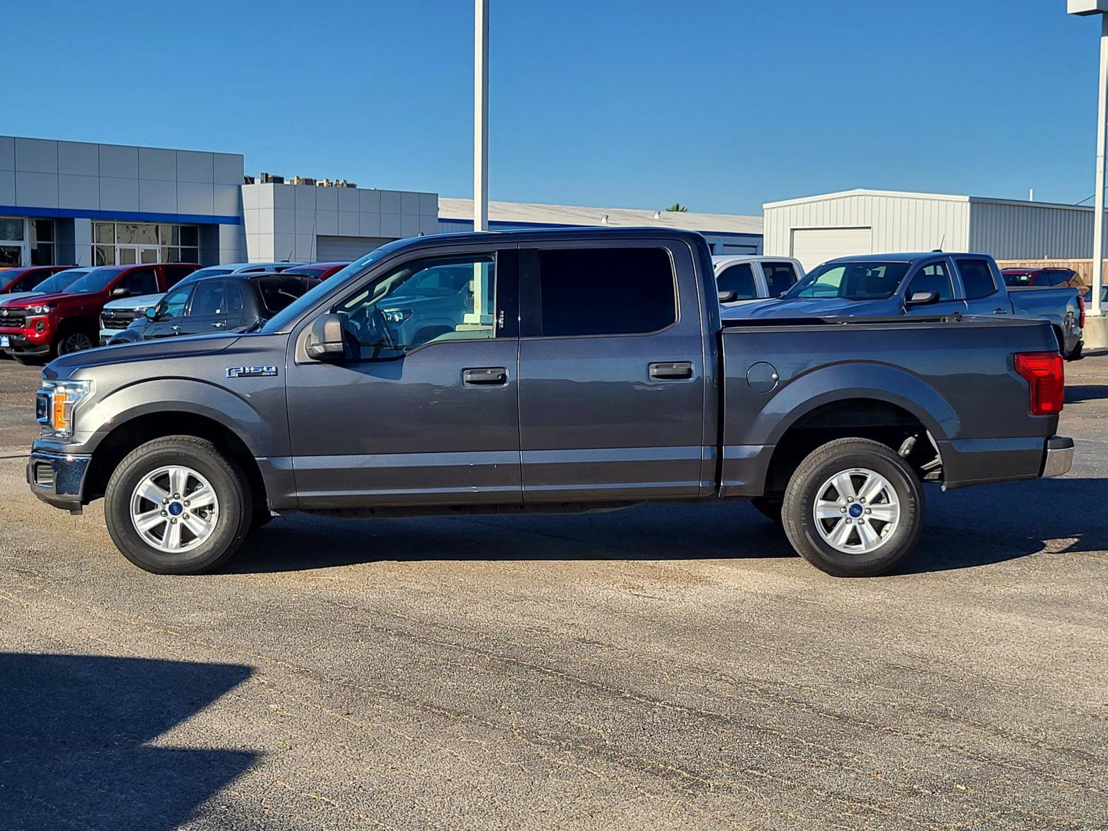 Used 2020 Ford F150 XLT image 2