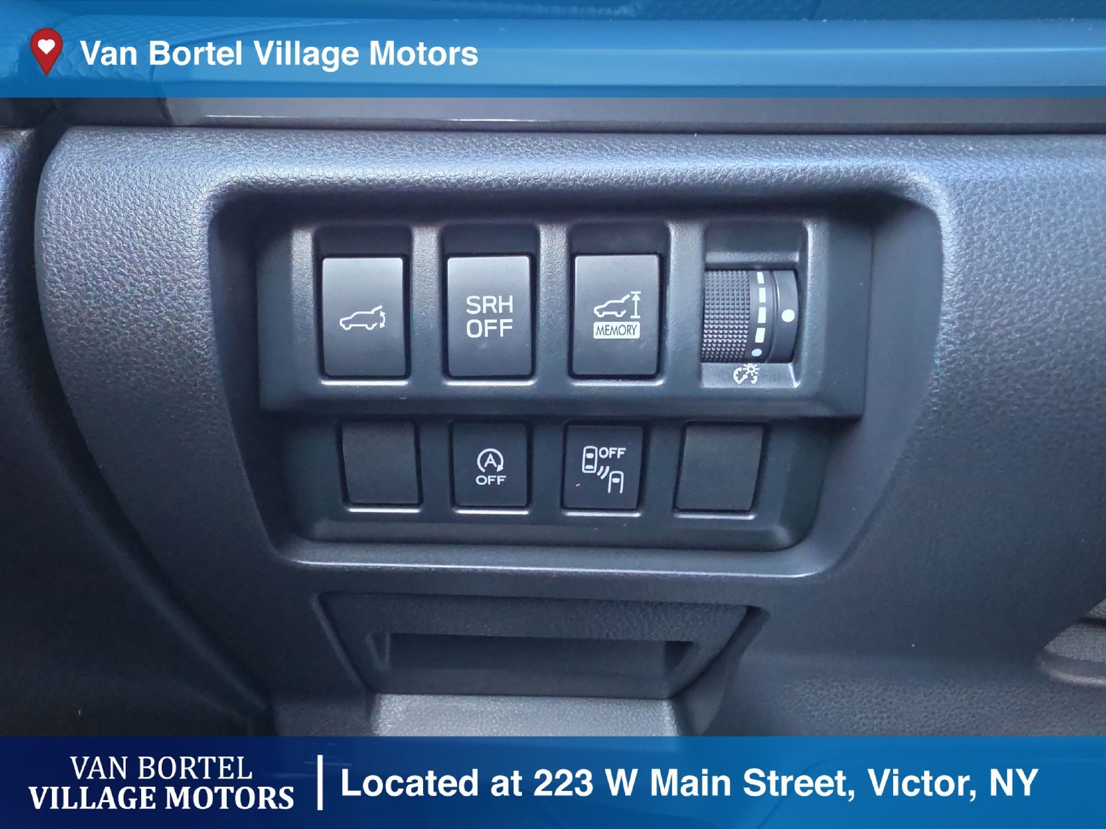 Used 2023 Subaru Forester Premium AWD/4WD image 17