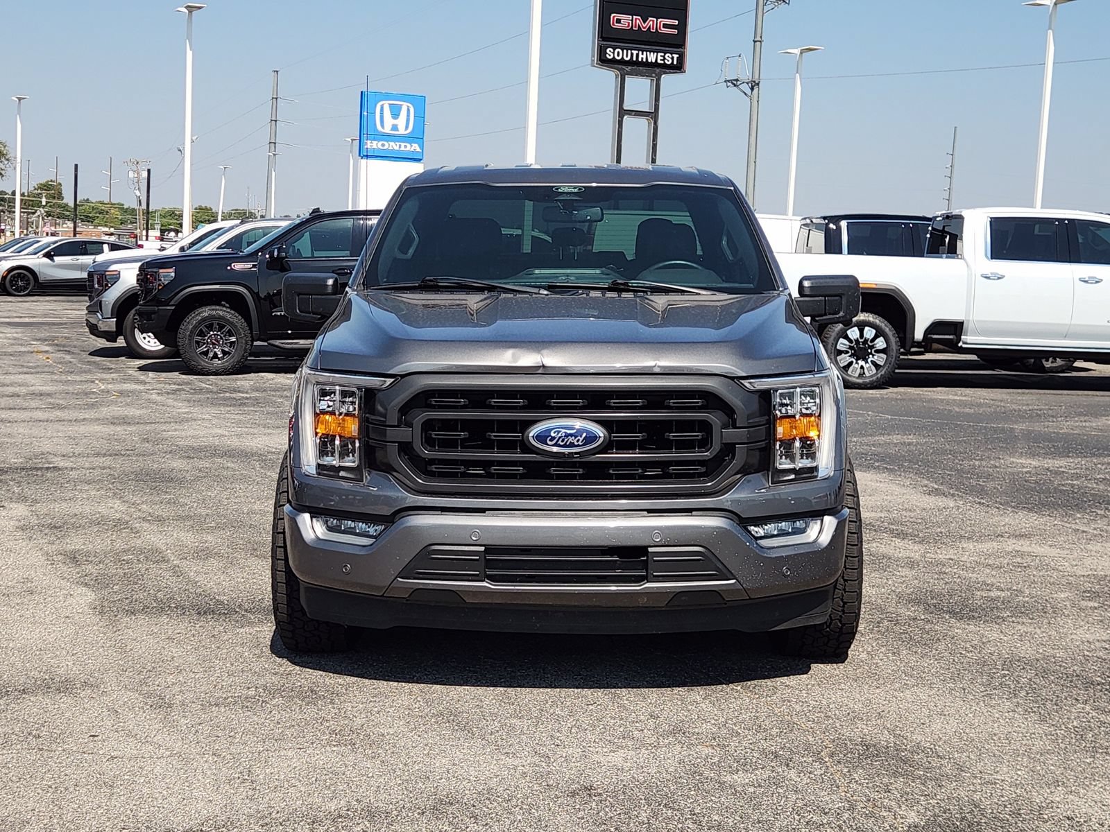 Used 2021 Ford F150 XLT w/ Equipment Group 302A High RWD image 6