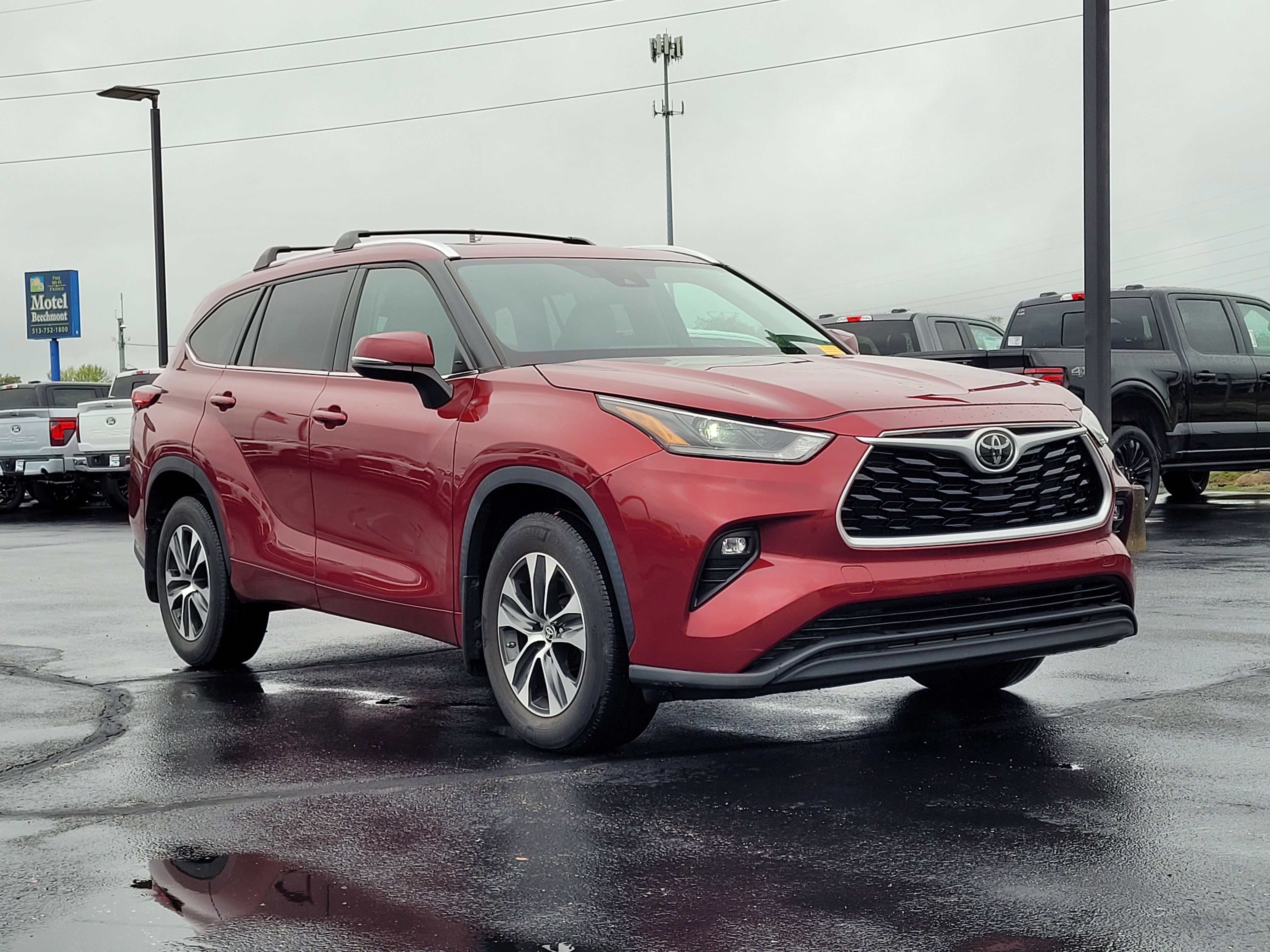 Used 2021 Toyota Highlander XLE