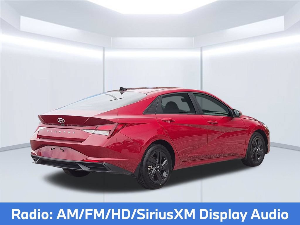Used 2023 Hyundai Elantra SEL FWD image 7