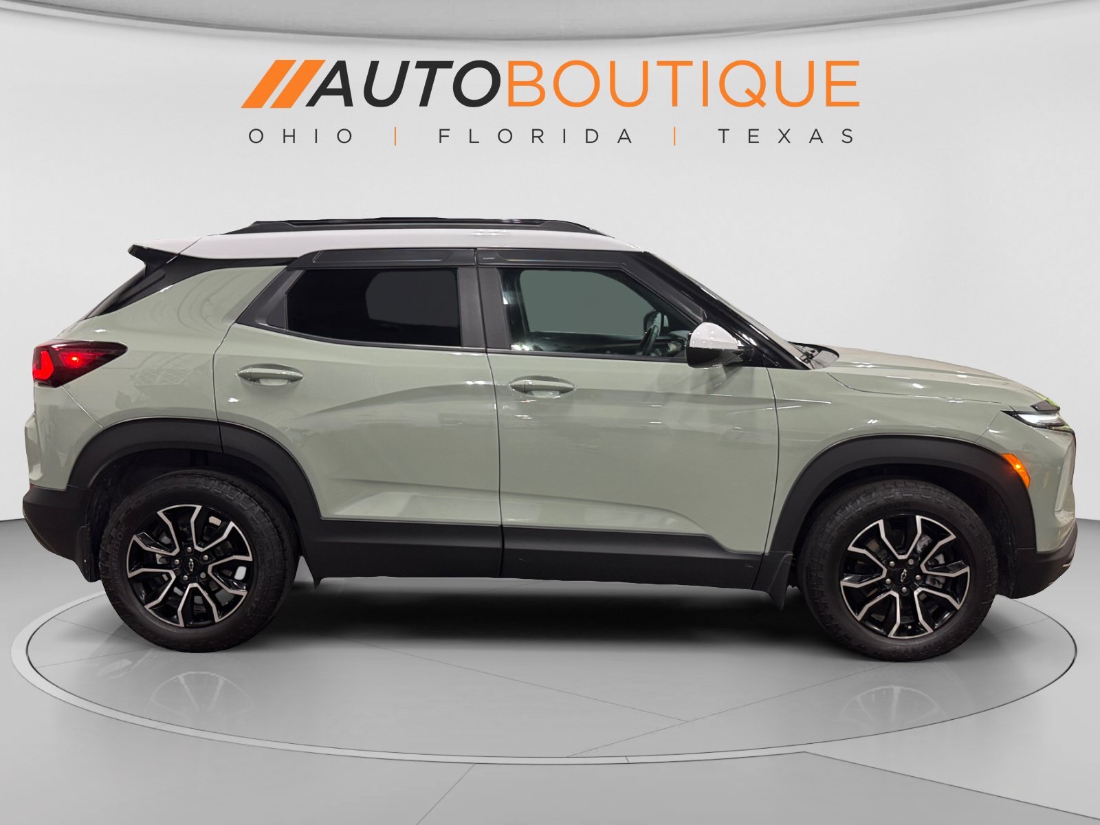 Used 2025 Chevrolet TrailBlazer ACTIV w/ Convenience Package FWD image 6