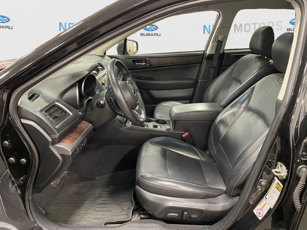 Used 2019 Subaru Outback 2.5i Limited w/ Popular Package #2 AWD/4WD image 9