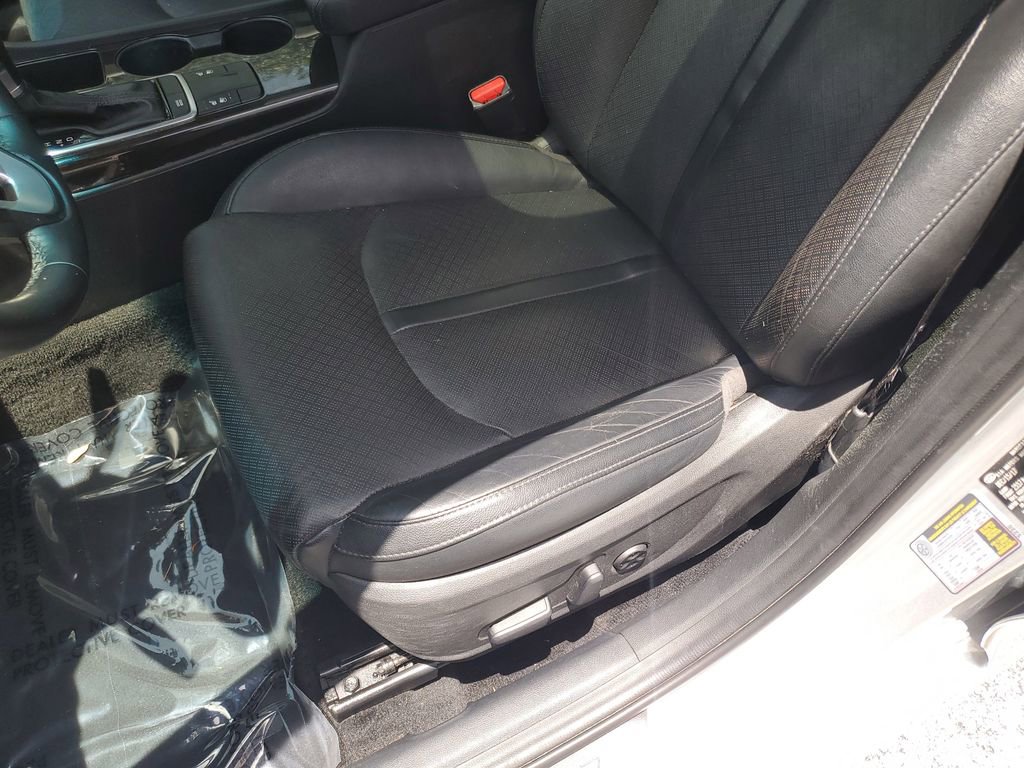Used 2018 Kia Optima EX w/ Premium Package FWD image 21