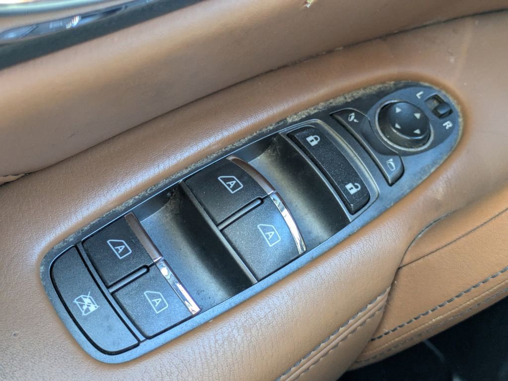 Used 2024 INFINITI QX80 Sensory image 26