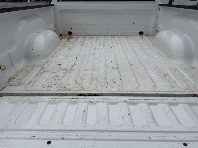 Used 2020 RAM 1500 Classic SLT AWD/4WD image 12