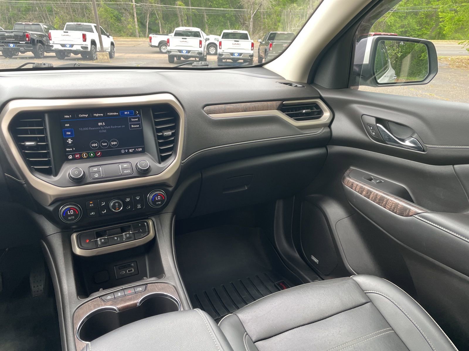 Used 2023 GMC Acadia Denali w/ Denali Ultimate Package image 24