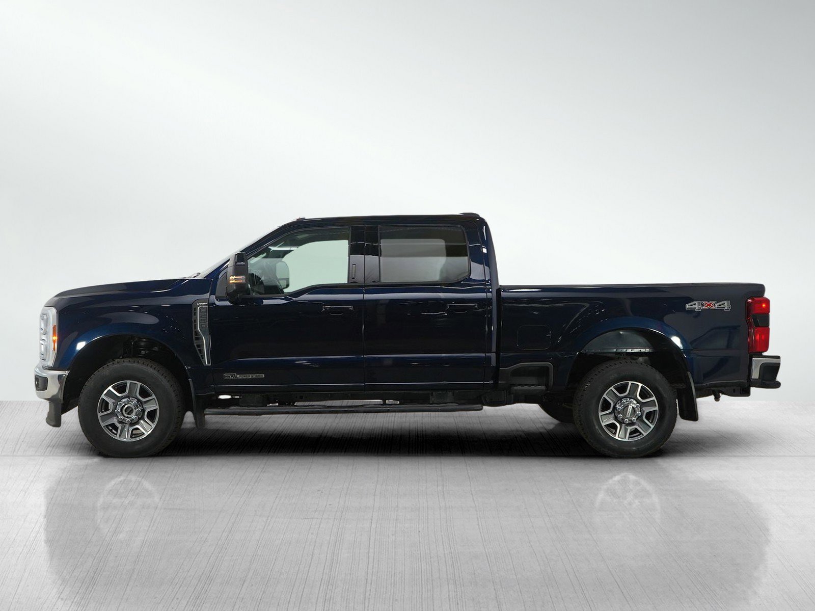 Used 2023 Ford F250 Lariat image 2