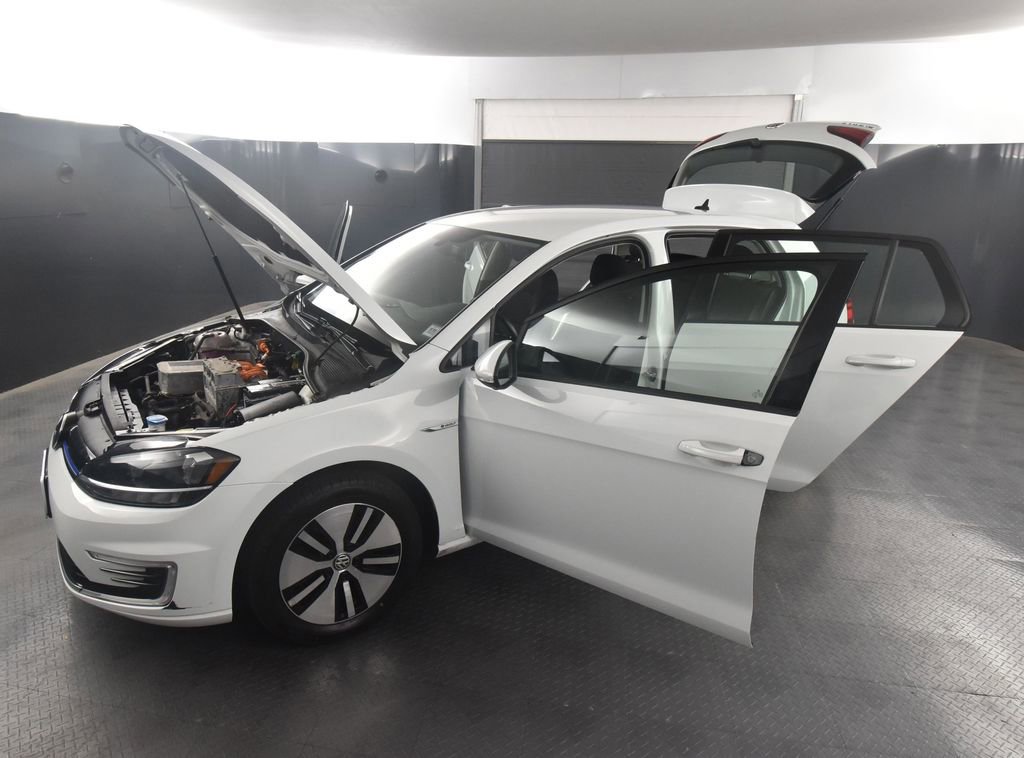 Used 2019 Volkswagen e-Golf SE image 37