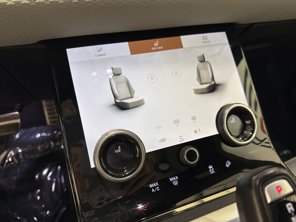 Used 2022 Land Rover Range Rover Evoque R-Dynamic S image 16