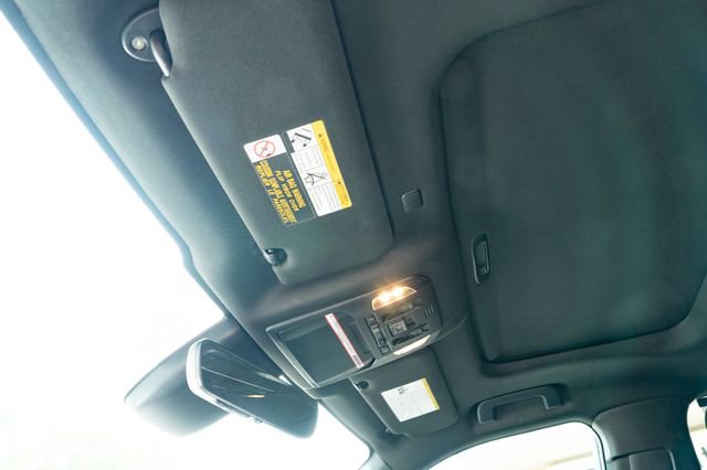Used 2021 Toyota Highlander XSE FWD image 19