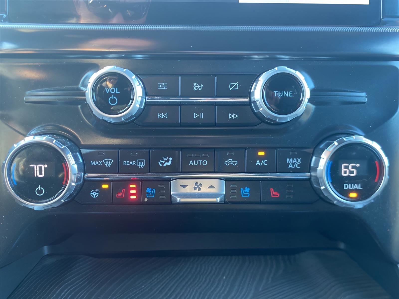 Used 2021 Ford F150 Platinum w/ Equipment Group 701A High image 32