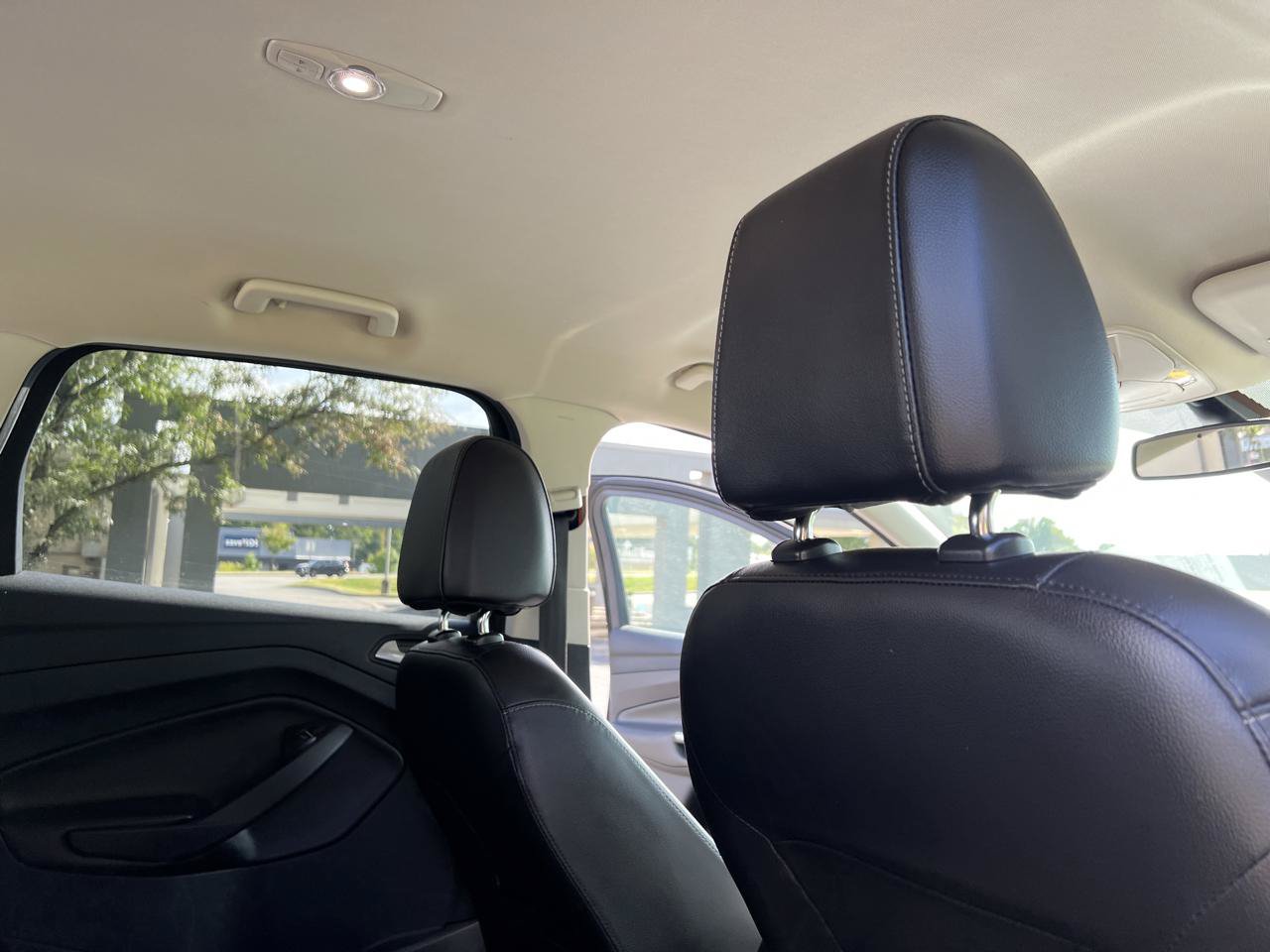 Used 2017 Ford Escape Titanium FWD image 29