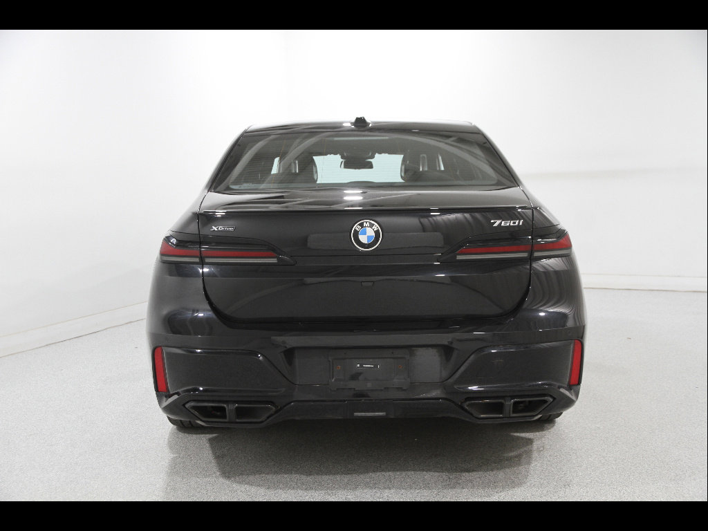 Certified 2024 BMW 760i xDrive AWD/4WD image 20