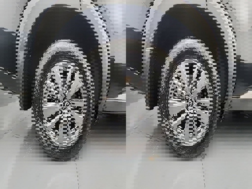 New 2025 Nissan Pathfinder S image 27