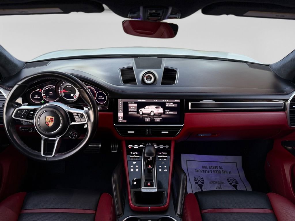 Used 2021 Porsche Cayenne GTS image 47