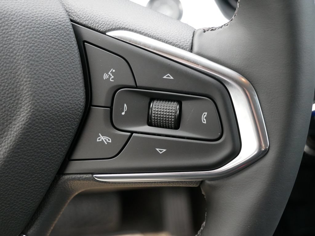 New 2026 Chevrolet Trax LT w/ Driver Confidence Package FWD image 25