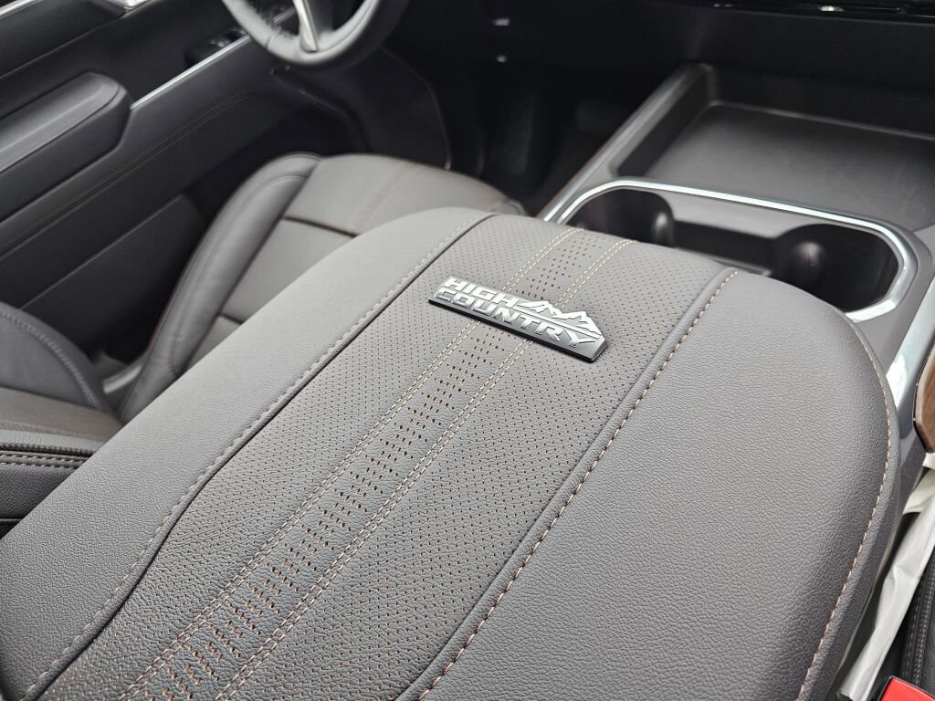 New 2026 Chevrolet Silverado 2500 High Country w/ Midnight Edition image 5