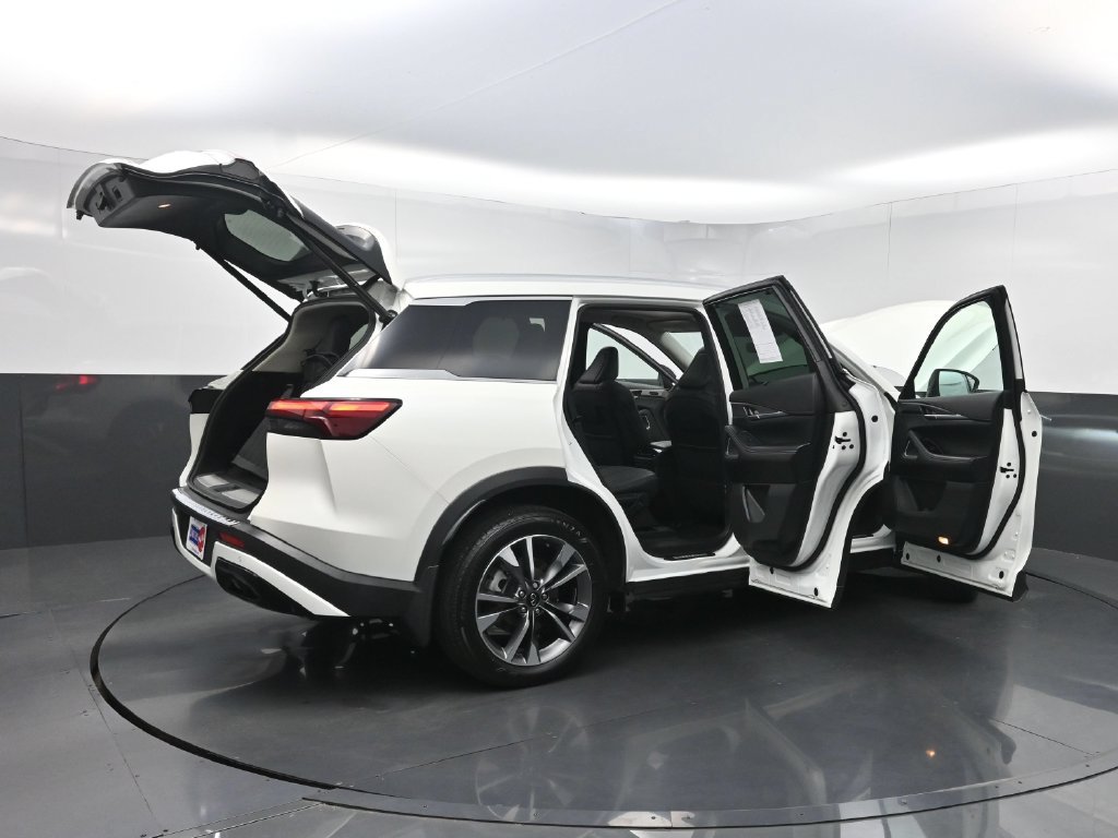 Used 2023 INFINITI QX60 Luxe w/ Performance Audio Package FWD image 43
