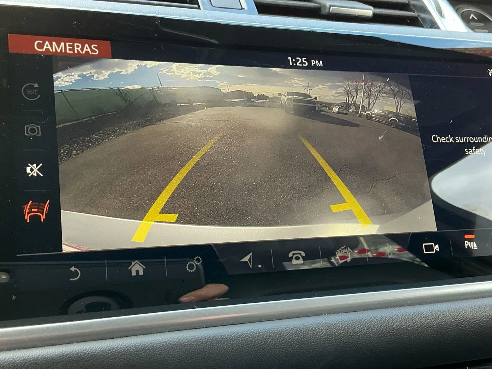 Used 2020 Land Rover Range Rover Sport HSE Dynamic image 30