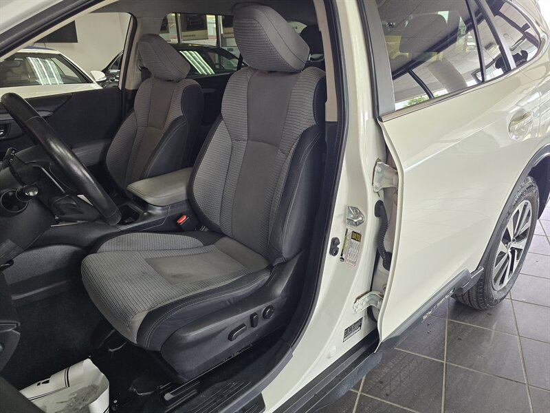 Used 2022 Subaru Outback Premium AWD/4WD image 9