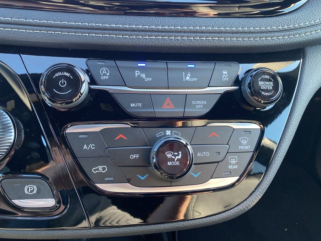 New 2026 Chrysler Pacifica Select image 26