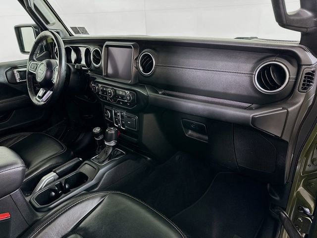 Used 2022 Jeep Wrangler Unlimited Sahara w/ Cold Weather Group image 29