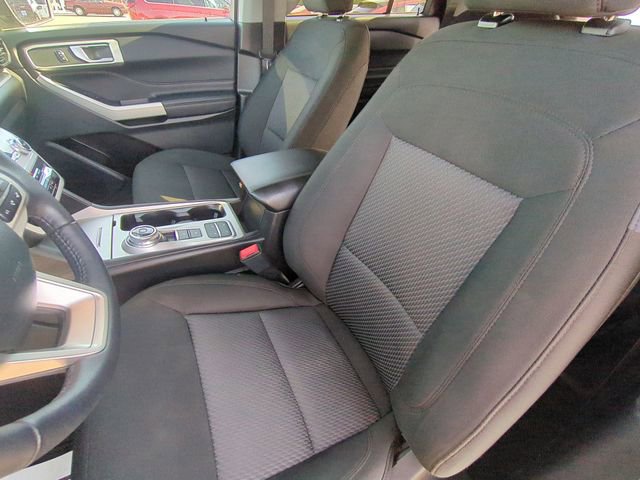 Used 2023 Ford Explorer XLT RWD image 21