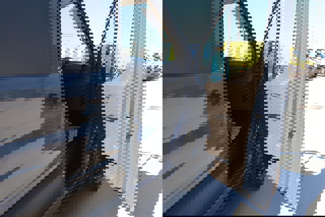 Used 2019 Ford Transit 250 148 High Roof Extended image 17