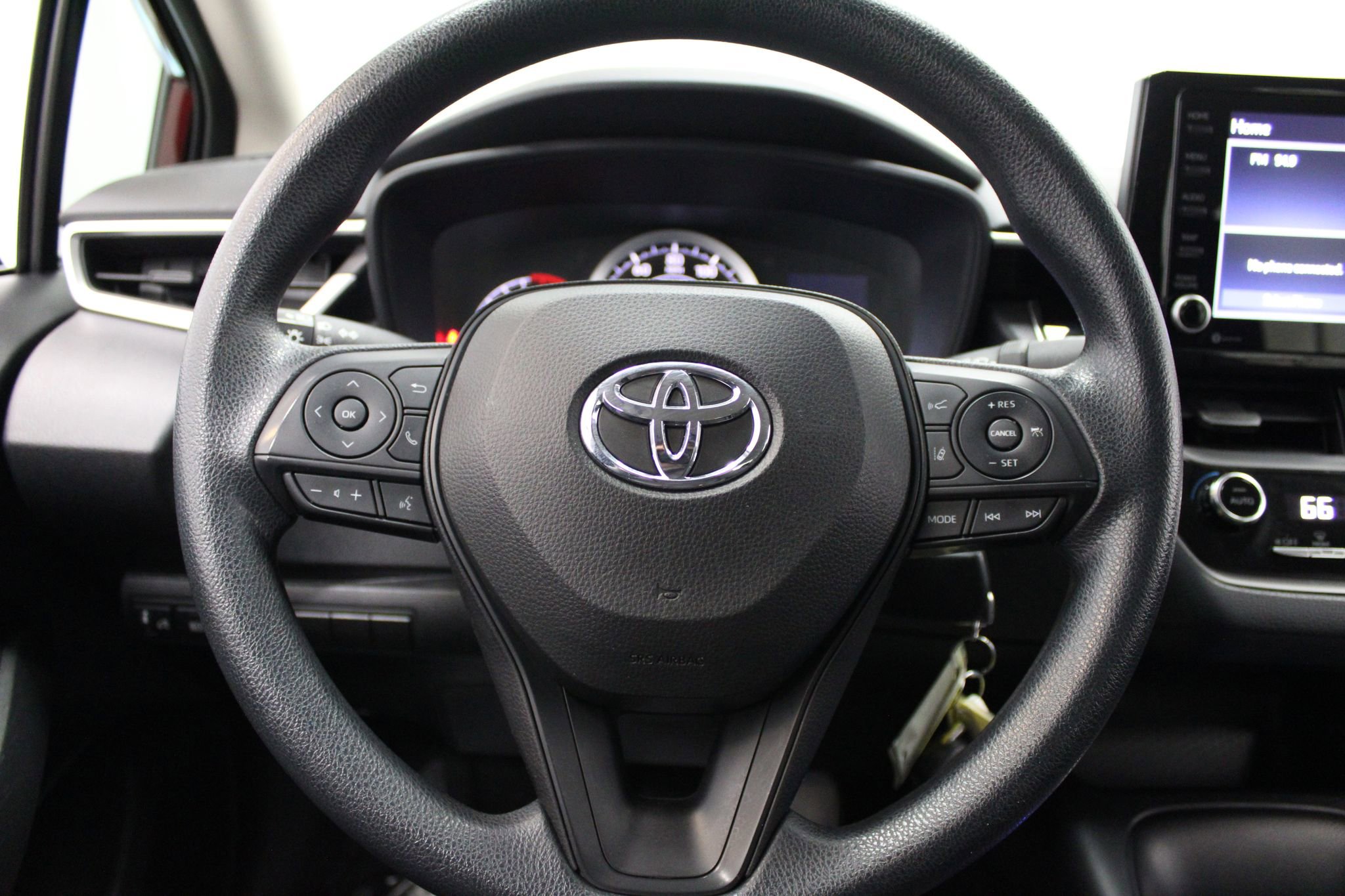 Used 2022 Toyota Corolla LE image 28