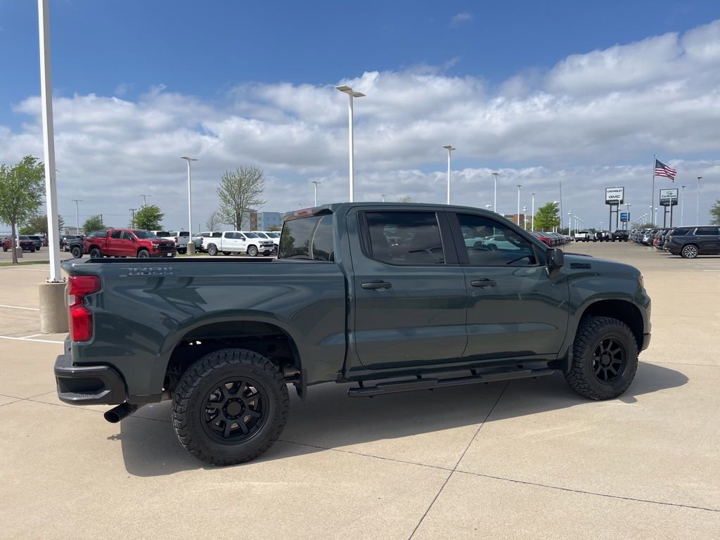 Used 2025 Chevrolet Silverado 1500 Custom Trail Boss w/ Dark Appearance Package image 6
