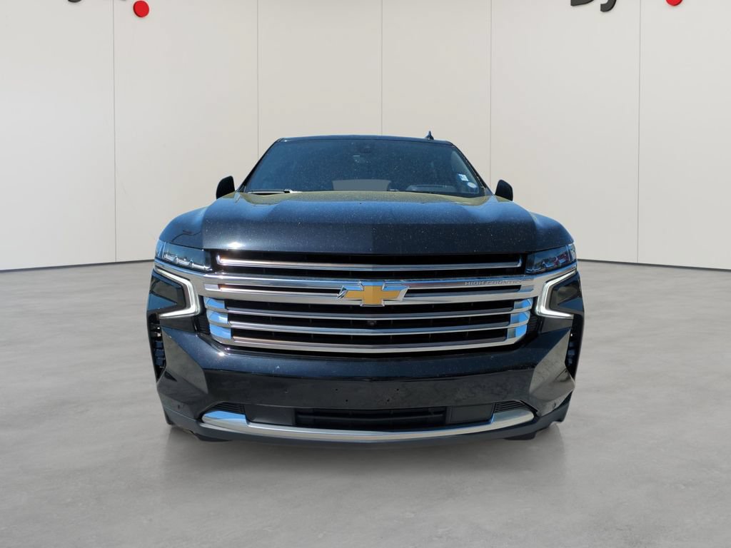 Used 2022 Chevrolet Suburban High Country AWD/4WD image 8
