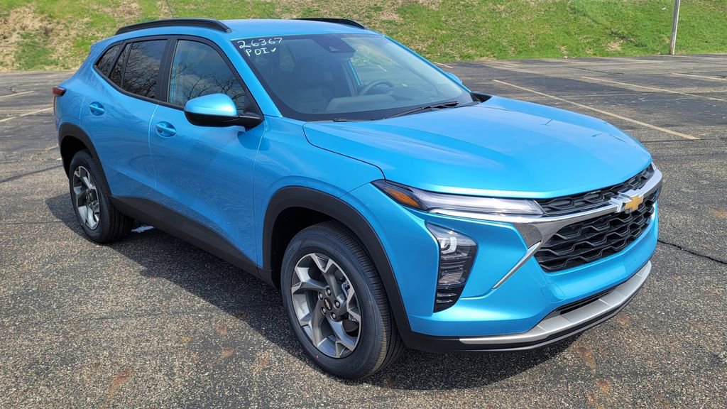 New 2026 Chevrolet Trax LT image 2