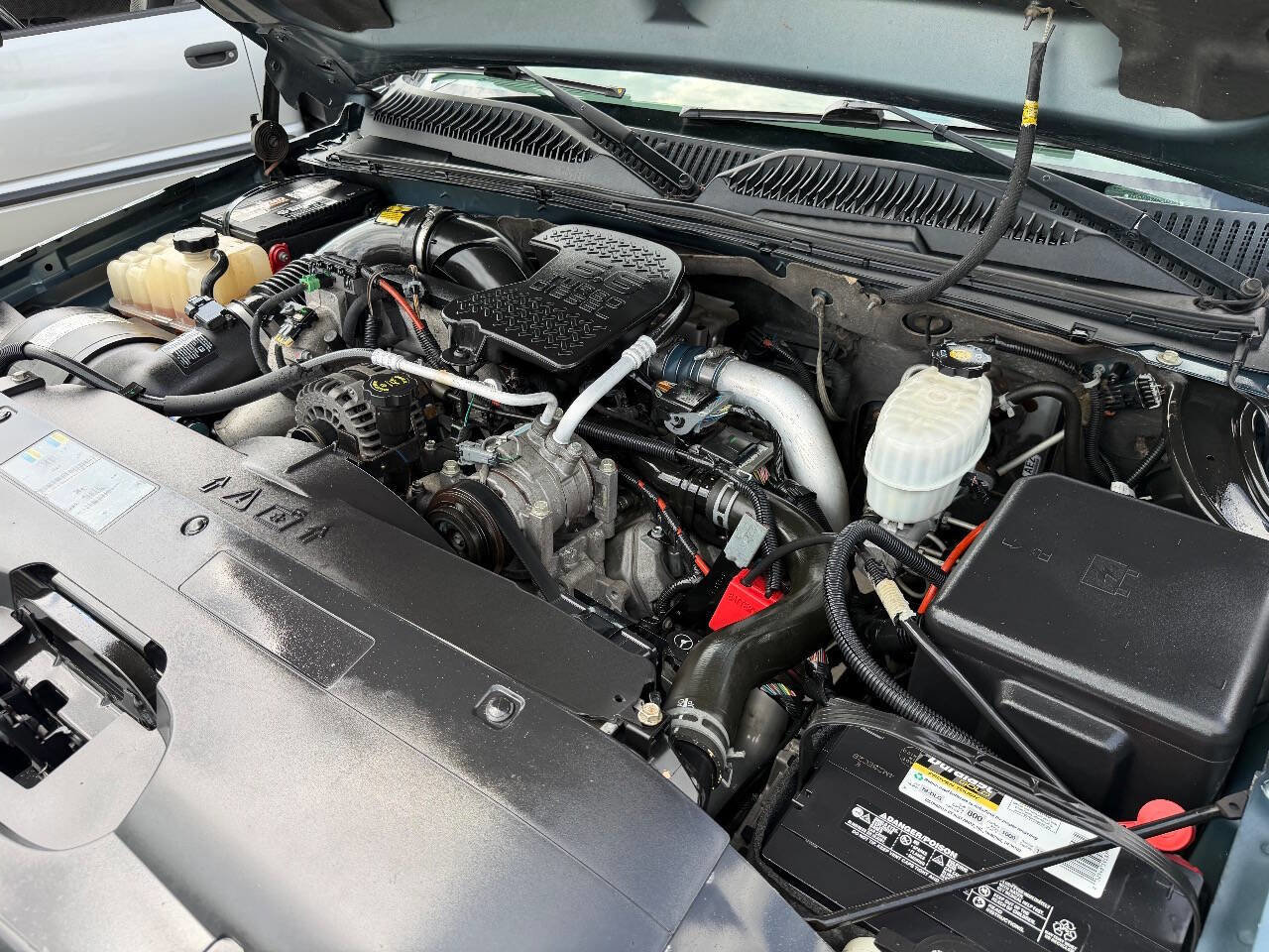 Used 2007 Chevrolet Silverado 2500 LT w/ Heavy-Duty Power Package image 16