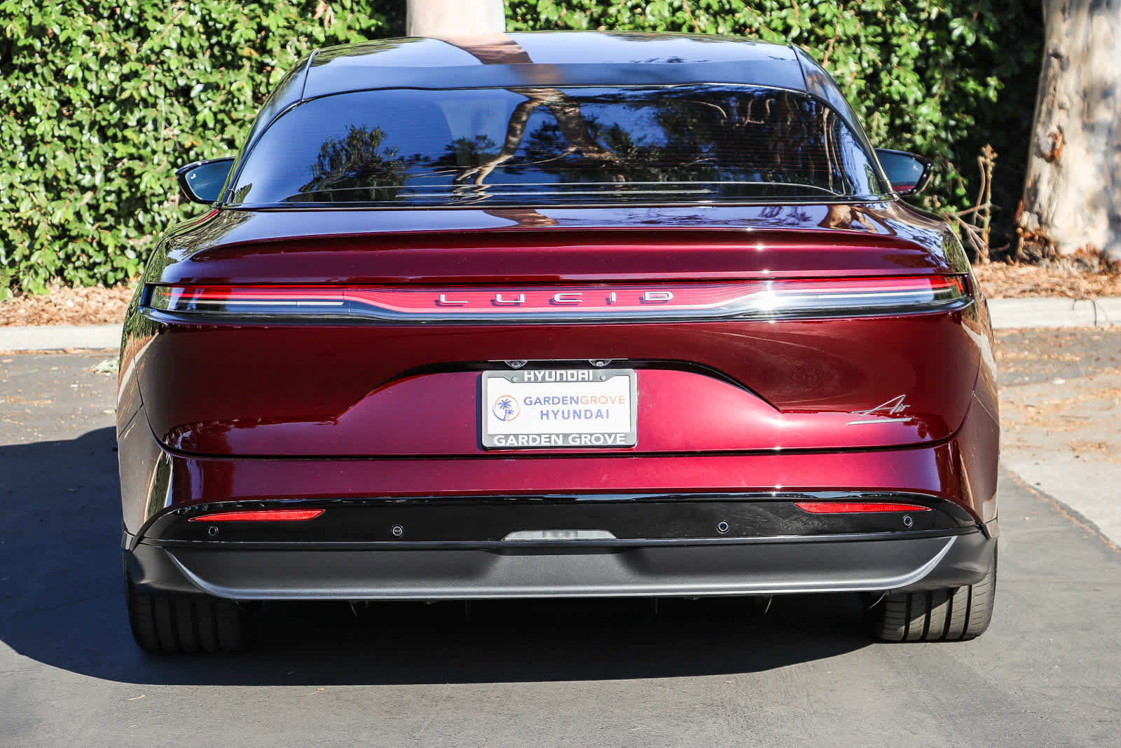 Used 2023 Lucid Air Touring AWD/4WD image 7